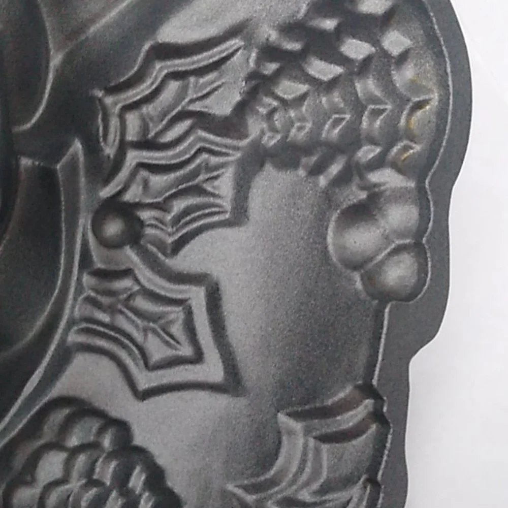 Nordic Ware Wreath Bundt Cake Pan